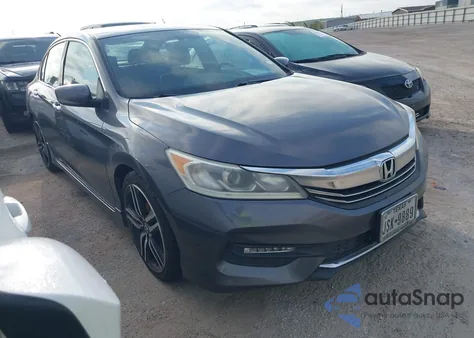 2017 Honda Accord Sport z USA, uszkodzony, nr VIN 1HGCR2F54HA104144